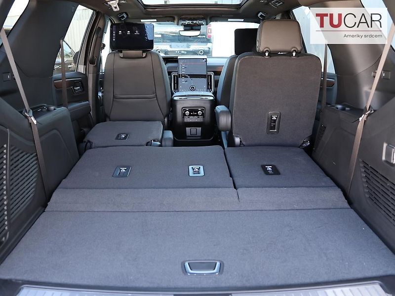 GMC Yukon (2026) Denali 6.2 V8  - fotka 39 z 47