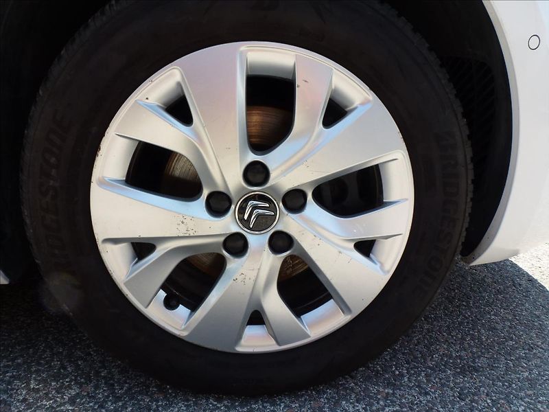 Citroën C4 Picasso 1,2 PureTech 130 S&S MAN6 NAVI - fotka 50 z 56