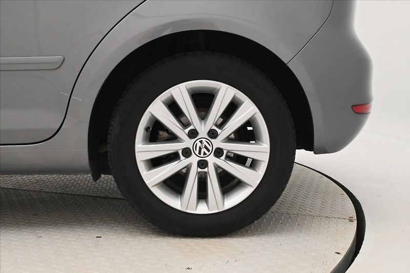 Volkswagen Golf Plus 1,6 TDI 77kW KLIMA Tažné - fotka 29 z 29