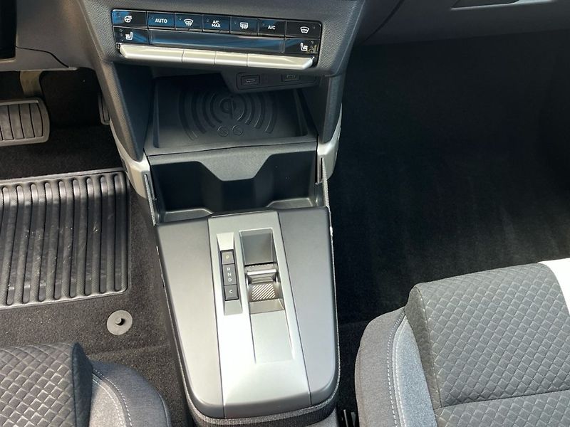 Opel Frontera (2026) GS Hybrid 1.2T (81kW/110k) - fotka 14 z 20