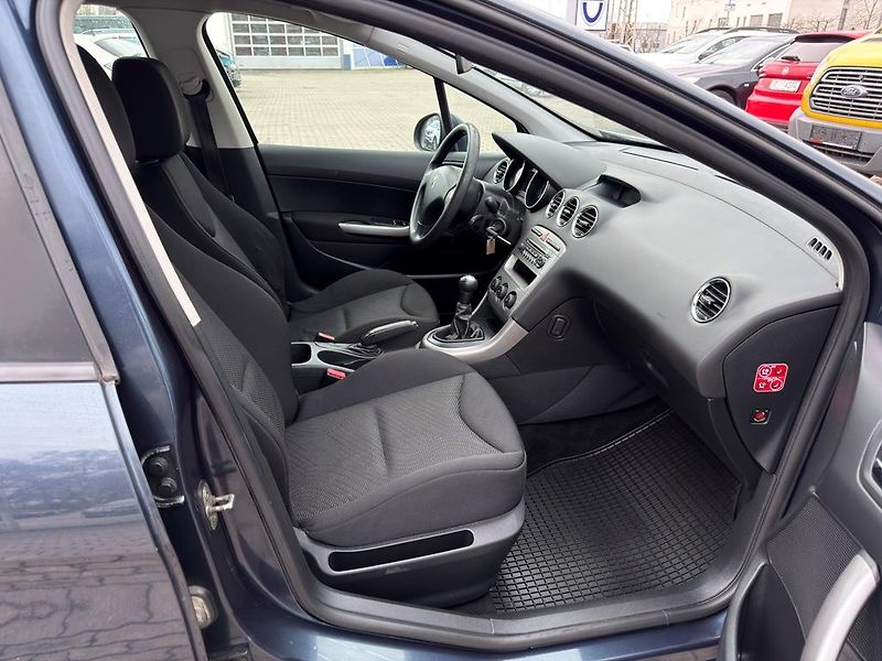Peugeot 308 1.6 HDI 68 kW servisní knížka - fotka 11 z 18