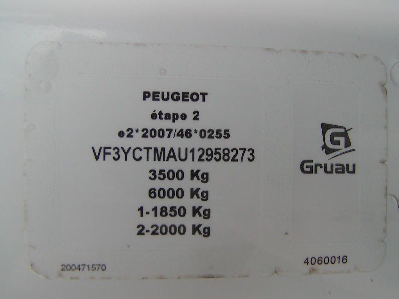 Peugeot Boxer (2015) 2.2 HDi,SKLOPKA, VÝB.STAV!! - fotka 74 z 74