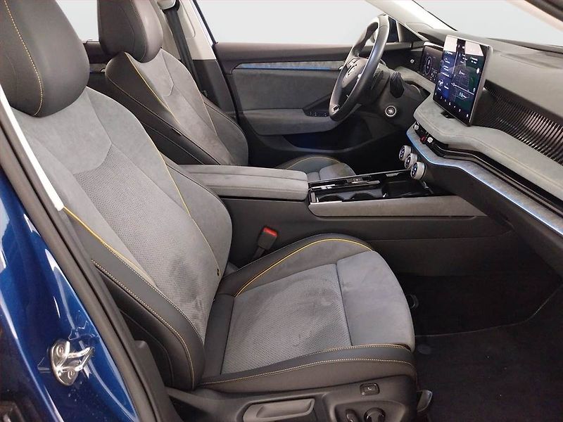 Škoda Superb (2024) Selection 2.0 TDI - fotka 9 z 32