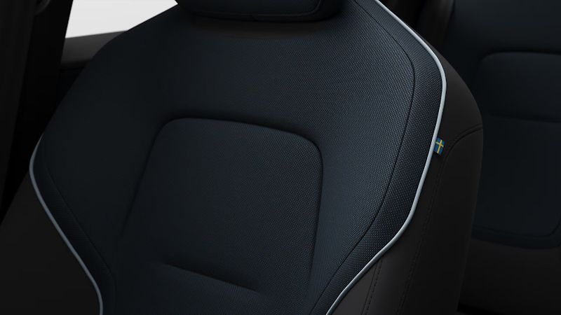 Volvo EX30 (2026) PLUS BLACK EDITION, P5 electri - fotka 7 z 9