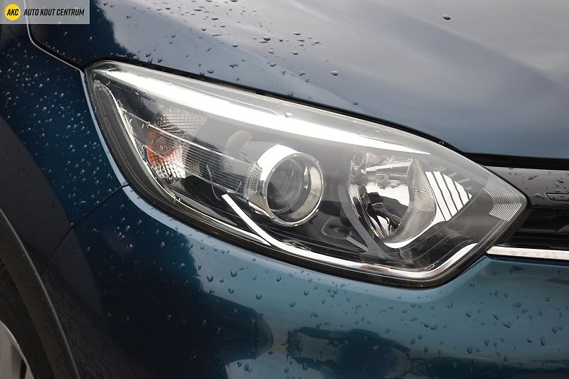 Renault Captur 1.3TCE   LIMITED - fotka 9 z 49