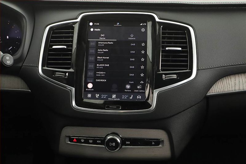 Volvo XC90 (2024) B5 AWD - fotka 18 z 20