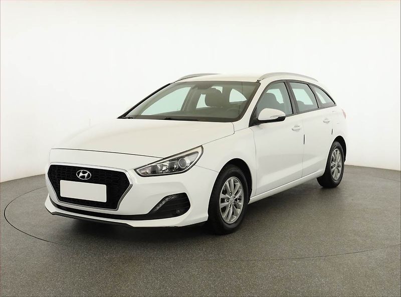 Hyundai i30 (2018) 1.0 T-GDI, Serv.kniha - fotka 2 z 14
