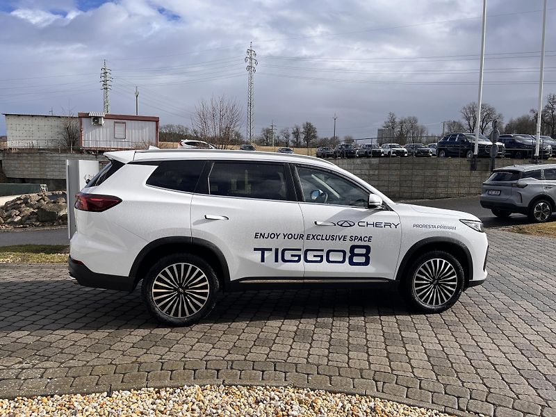 Chery Tiggo 8 (2026) 1,6 ICE UNIQUE demo vůz - fotka 7 z 37