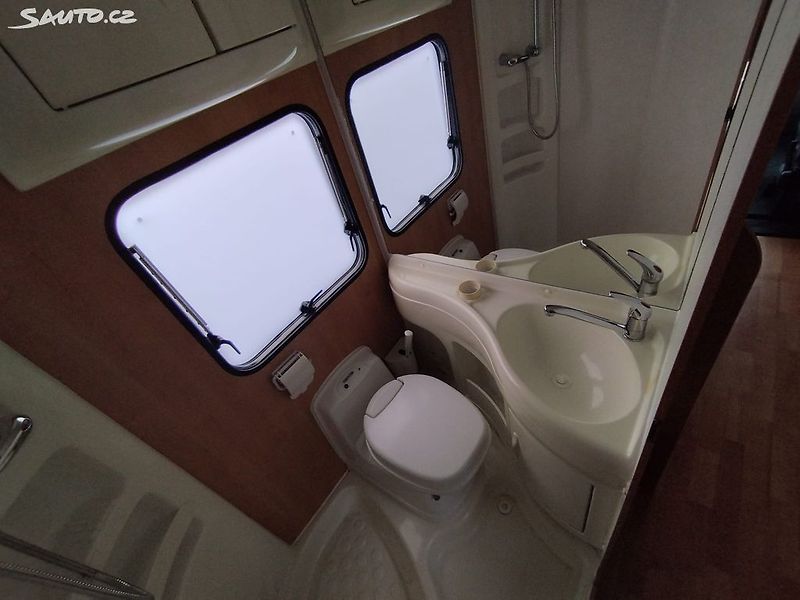 Fiat Ducato PALMO-MOBIL 2.2JTD GARÁ - fotka 9 z 20