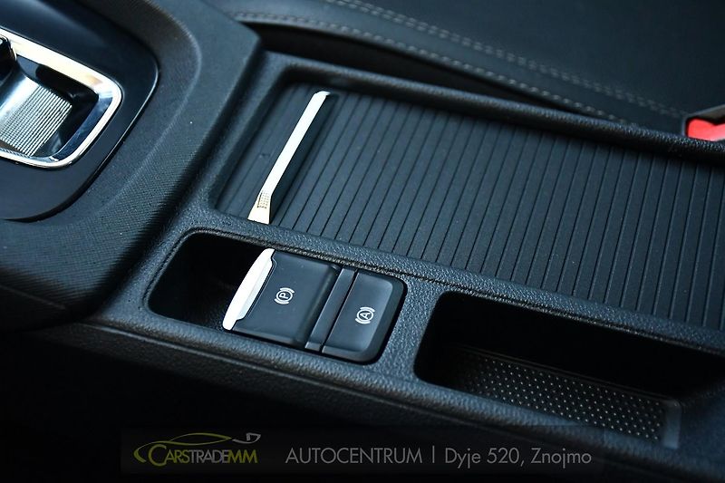 Škoda Octavia 2.0TDi 110kW DSG  - fotka 36 z 54