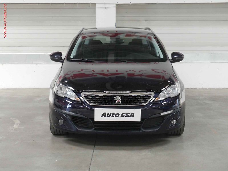 Peugeot 308 (2016) 2.0 HDi, Navigace - fotka 2 z 25