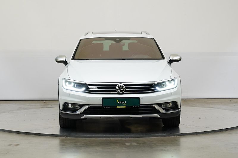 Volkswagen Passat - fotka 4 z 26