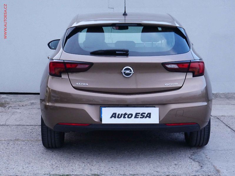 Opel Astra (2016) 1.0 Turbo, DSG, LED - fotka 5 z 18