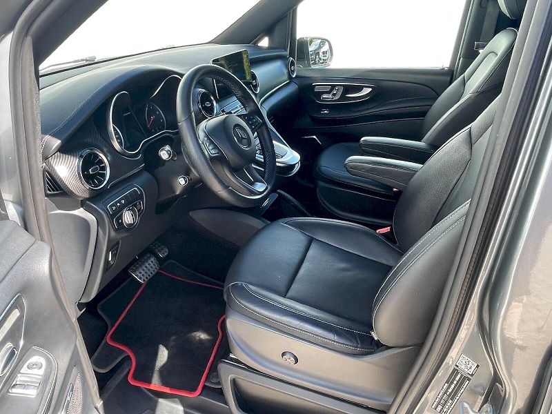 Mercedes-Benz Třídy V (2020) 300d / 176 kW 4Matic Long Avan - fotka 7 z 30