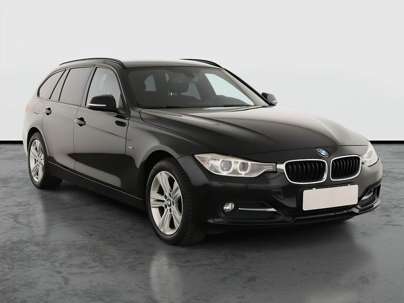 BMW Řada 3 (2013) 320 d xDrive, 4X4, Automat - fotografie inzerátu