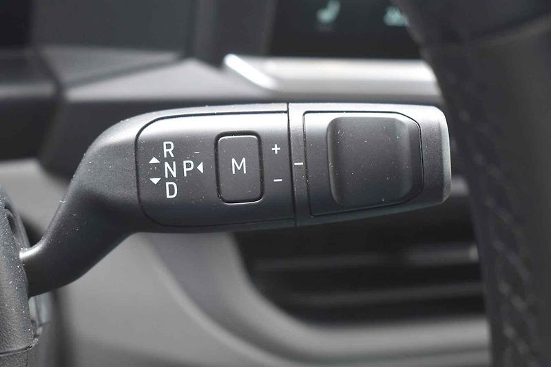 Volkswagen Transporter existuje již v sedmé generaci.