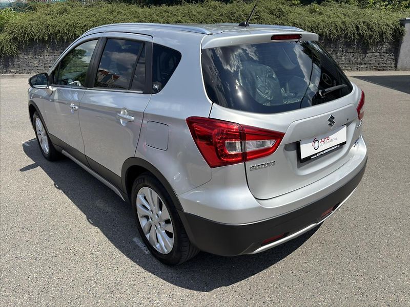Suzuki SX4 S-Cross 1,4 HEV 4x4 Premium ADAPTIV - fotka 2 z 40