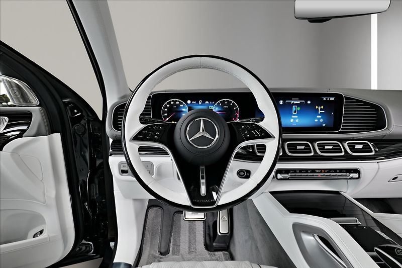 Mercedes-Benz GLS Maybach 600 4M/E-ACTIV/HUD - fotka 14 z 28