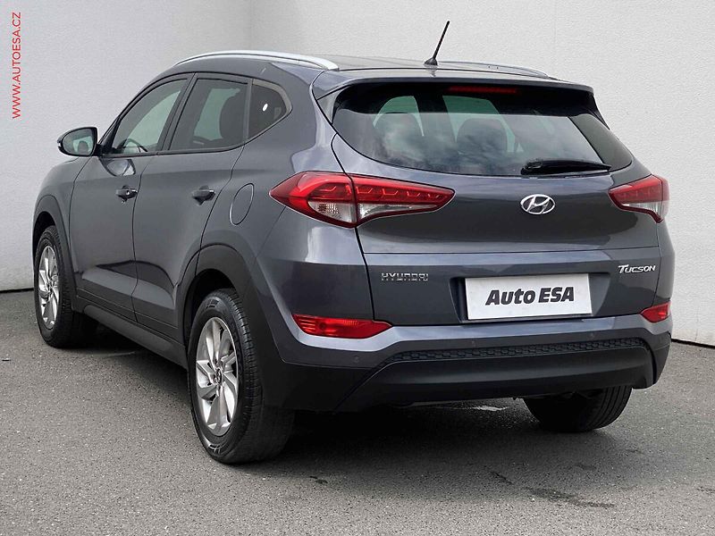 Hyundai Tucson (2016) 1.7 CRDi, Park. senzor, temp. - fotka 6 z 16