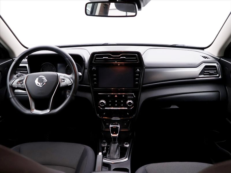 SsangYong Tivoli 1,5 T-GDI 120kW Automat - fotka 28 z 36