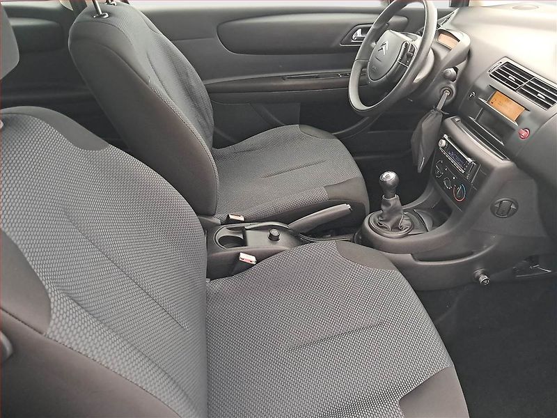 Citroën C4 (2006) 1.4 16V, po STK, dobrý stav - fotka 9 z 17