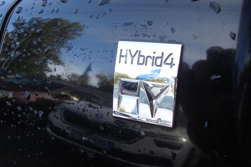 Peugeot 3008 (2013) 1.6HDi,Hybrid 4,AUT,4x4,Panora - fotka 13 z 78
