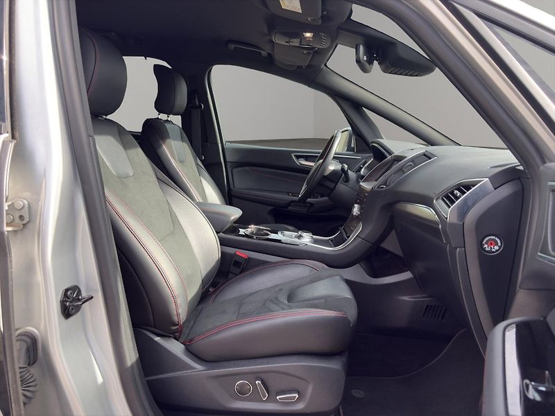 Ford S-MAX (2023) ST-LINE 2,5 Duratec Hybrid 140 - fotka 16 z 18