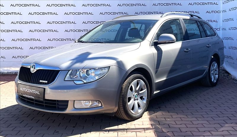 Škoda Superb 1,6 TDi.77kw - fotka 3 z 26