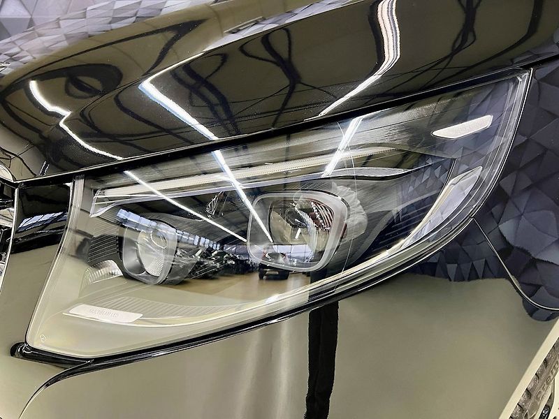 Mercedes-Benz Třídy V 300d 4M AMG LUXURY, AIRMATIC - fotka 7 z 34