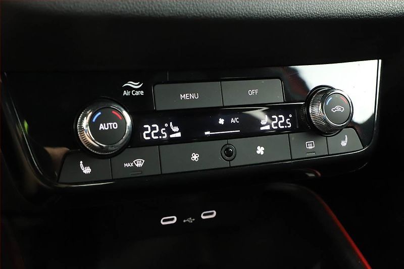 Škoda Fabia (2026) 1.0 TSI, MONTE CARLO, AUTOMAT - fotka 19 z 21