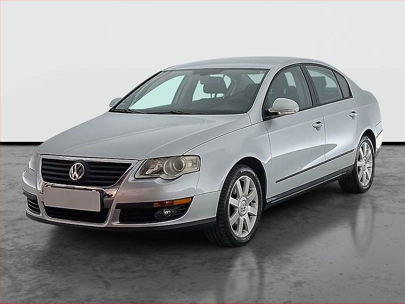 Volkswagen Passat (2008) 1.6, Tempomat, Vyhř. sedaček - fotka 2 z 15