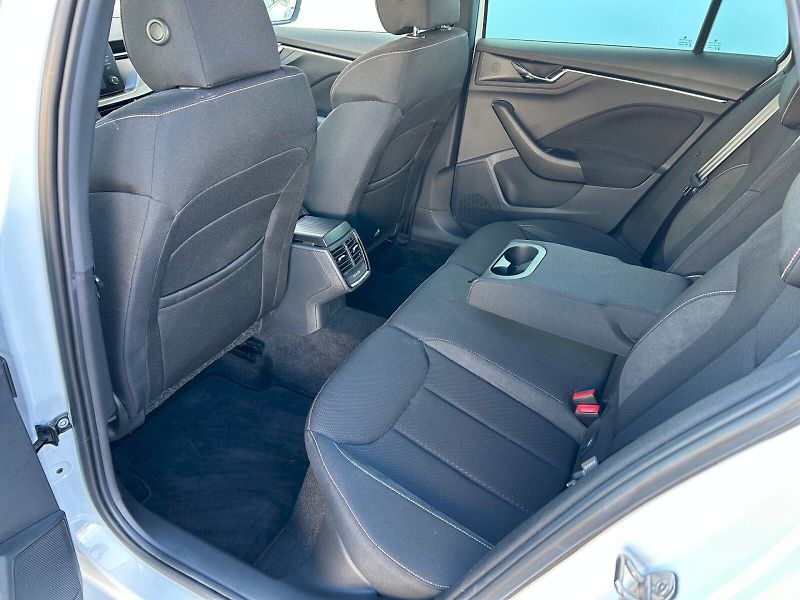 Škoda Kamiq (2020) Scoutline 1.5 TSI 110 kW DSG - fotka 30 z 33