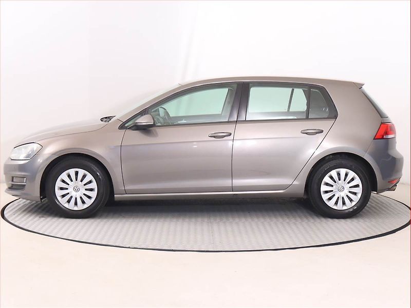 Volkswagen Golf (2013) 1.2 TSI, Serv.kniha, Tempomat - fotka 3 z 17