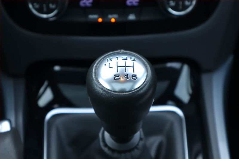 Peugeot 508 (2015) 2.0 HDi, Serv.kniha, Navi - fotka 21 z 22