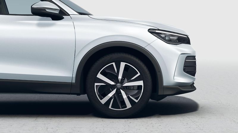 Volkswagen Tiguan (2025) People 1,5 TSI 150 kW eHybrid - fotka 4 z 5