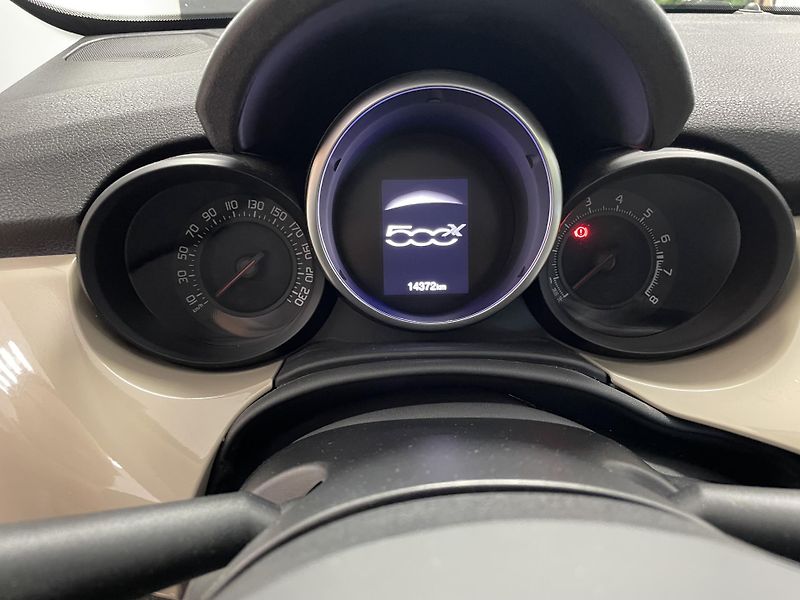 Fiat 500X 1.6 i ČR 1.MAJ.SERVIS 14000 km - fotka 25 z 25