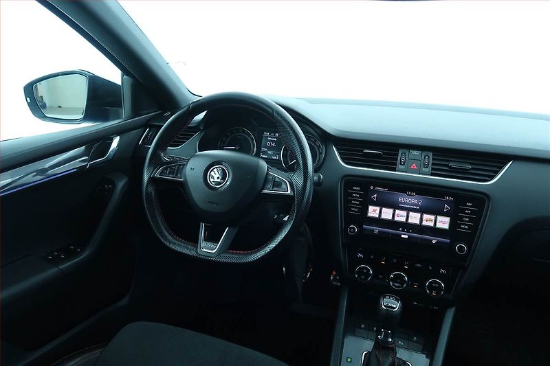 Škoda Octavia (2017) RS 2.0 TDI, 4X4, Automat - fotka 7 z 24