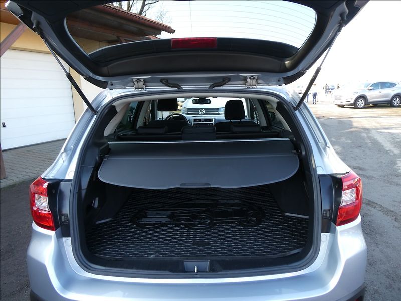 Subaru Outback 2,5 i 129kV 4WD,1.maj,serviska - fotka 17 z 51