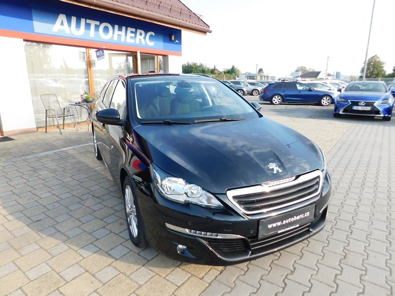 Peugeot 308 (2015) KOMBI 2.0 HDi - fotka 2 z 37
