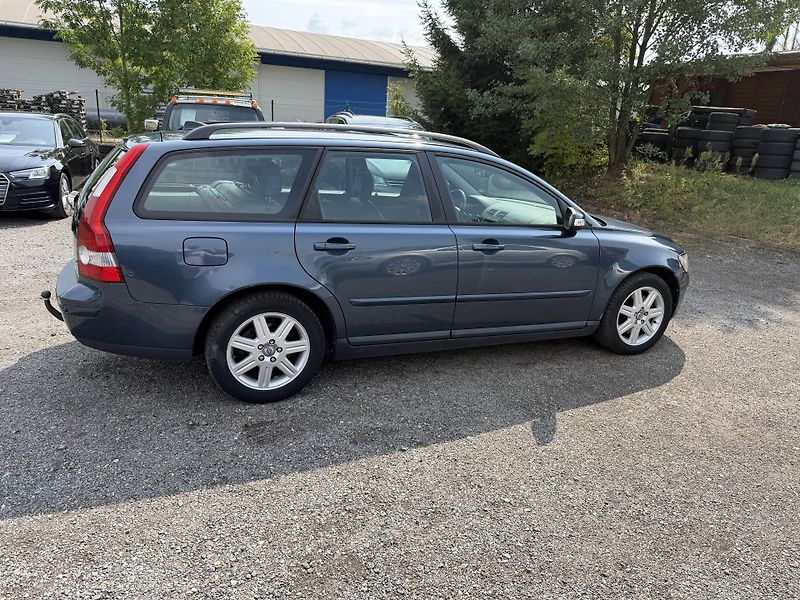 Volvo V50 2.0 D - fotka 7 z 20