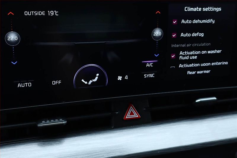 Kia Sportage (2022) 1.6 T-GDI - fotka 16 z 25