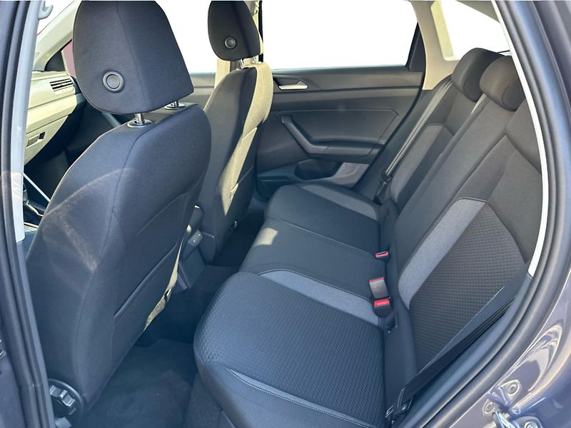 Volkswagen Taigo People 1,0 TSI 85 kW  7DSG - fotka 12 z 20