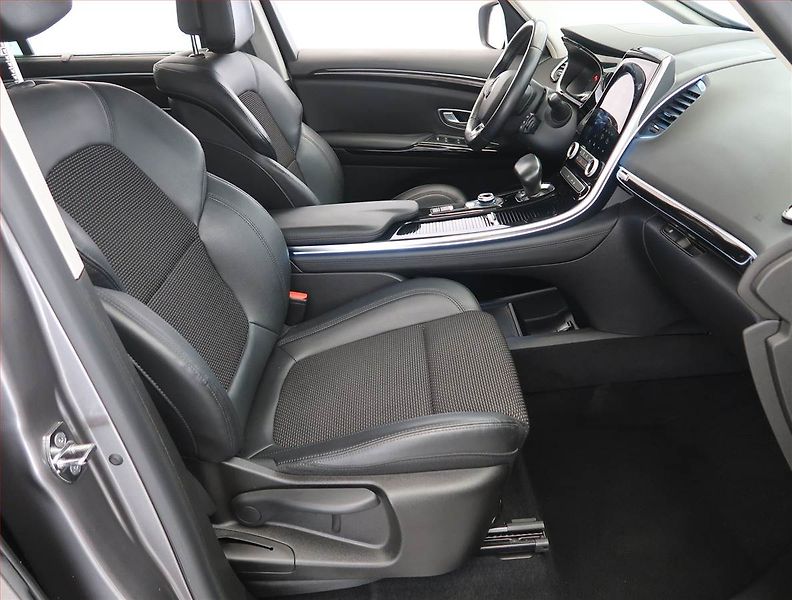 Renault Espace (2021) 2.0 Blue dCi, digi klima - fotka 9 z 24