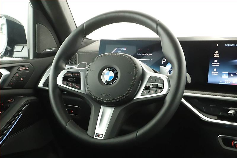 BMW X7 (2026) xDrive40d - fotka 8 z 21