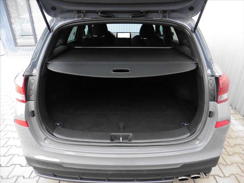 Hyundai i30 1,5 N-Line 103kW T-GDI - fotka 13 z 15