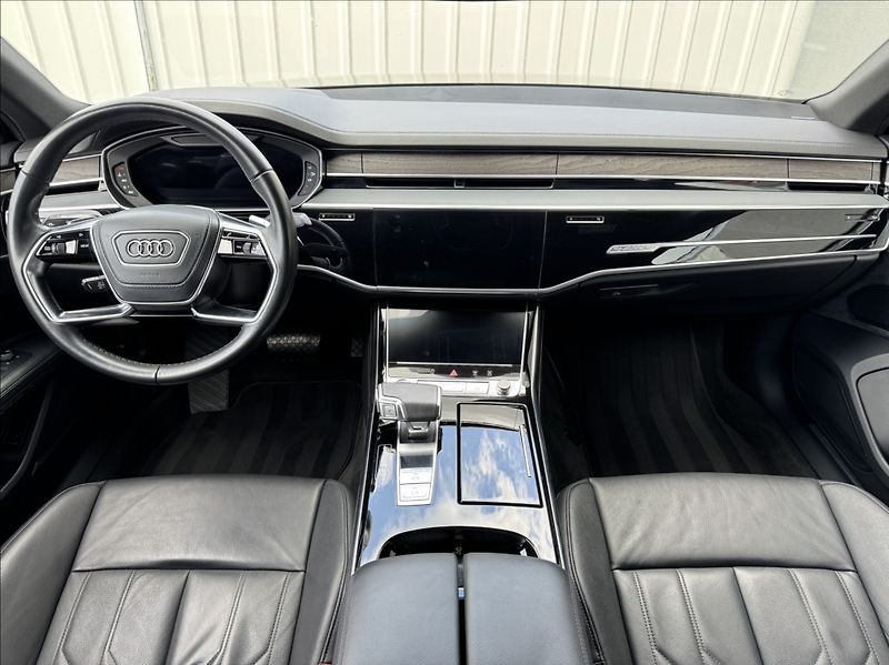 Audi A8 3,0 50 TDI QUATTRO LASER DPH - fotka 25 z 50