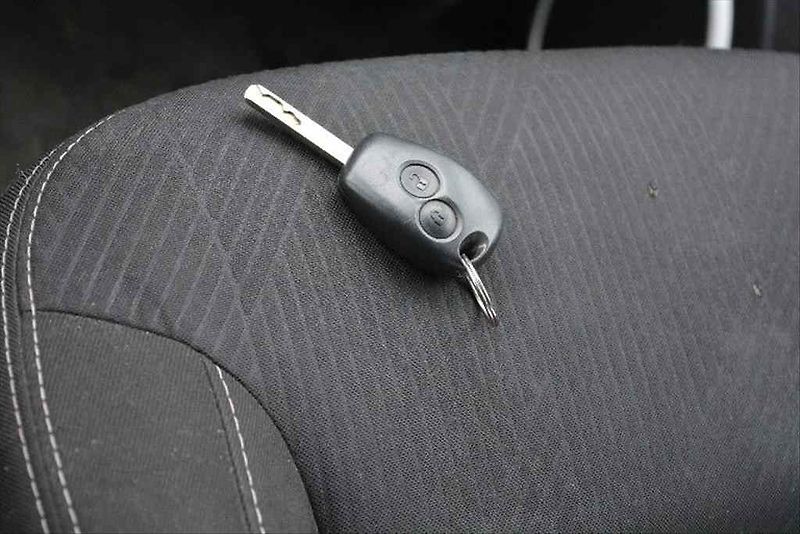 Renault Trafic (2017) PASSENGER 125 DCI ENERGY - fotka 34 z 34
