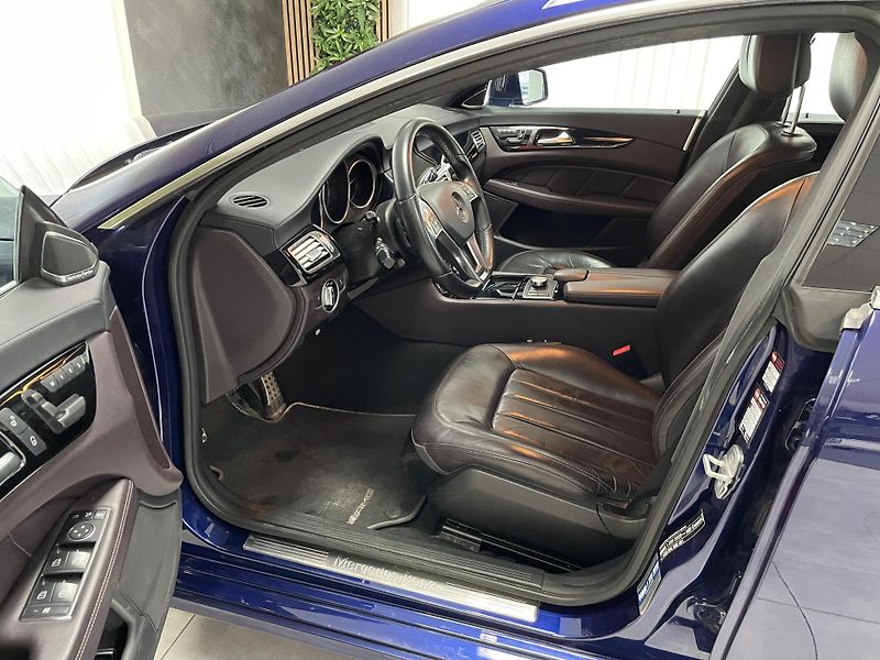 Mercedes-Benz CLS 350d 4MATIC ČR REZERVACE  - fotka 23 z 30