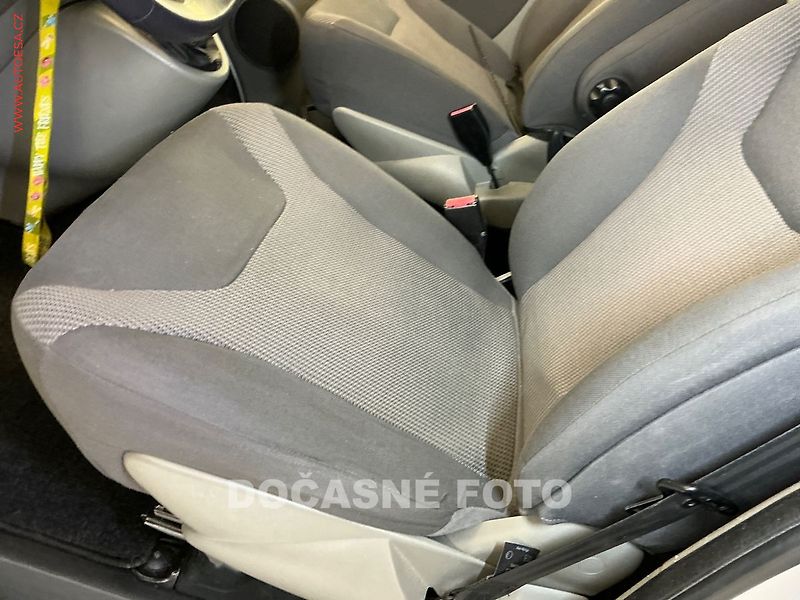 Opel Vivaro (2009) 2.5CDTi WESTFALIA, Cosmo - fotka 10 z 13