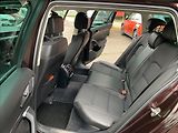 Volkswagen Passat 2,0 TDI ALLTRACK 1.MAJ.,ČR,SER - náhled 17